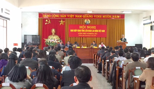 В Ханое прошла 5-я конференция Исполкома Конфедерации труда Вьетнама - ảnh 1